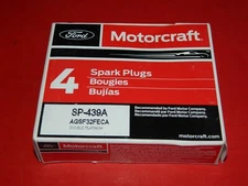 (4) NEW MOTORCRAFT SP-439A DOUBLE PLATINUM SPARK PLUGS AGSF32FECA