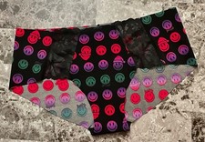 NWT VICTORIA'S SECRET PINK L SANTA HAT HAPPY FACE LACE NO SHOW HIPSTER PANTIES