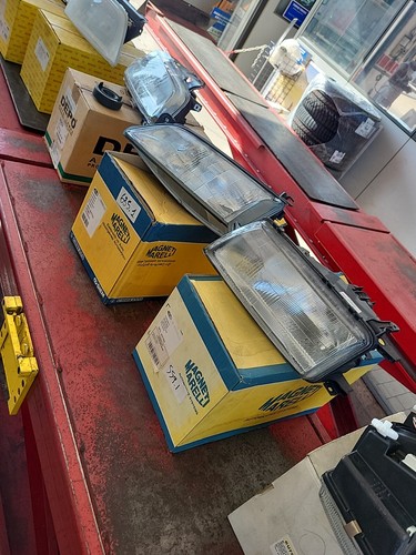 FANALE ANTERIORE SINISTRO OPEL VECTRA M. Marelli CARELLO 712054058650 54058650 - Imagen 9 de 10