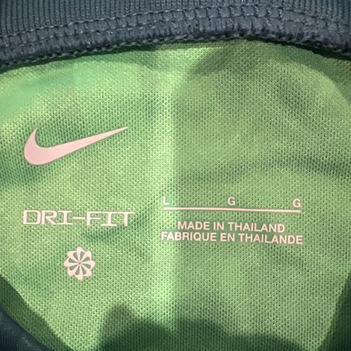 Camiseta deportiva de fútbol 2023 Nike Brasil CBF para hombre Academia prepartido talla L DR4922-329 - Imagen 9 de 10