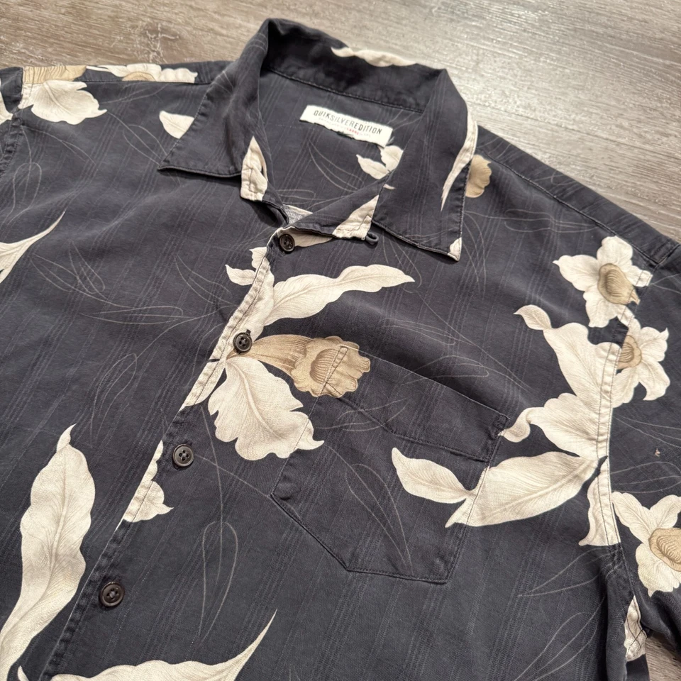 Camisa De Colección Quiksilver Para Hombres Grande Estampado Floral Hawaiano Surf Seda Cuello Lazo Foto 2 de 4