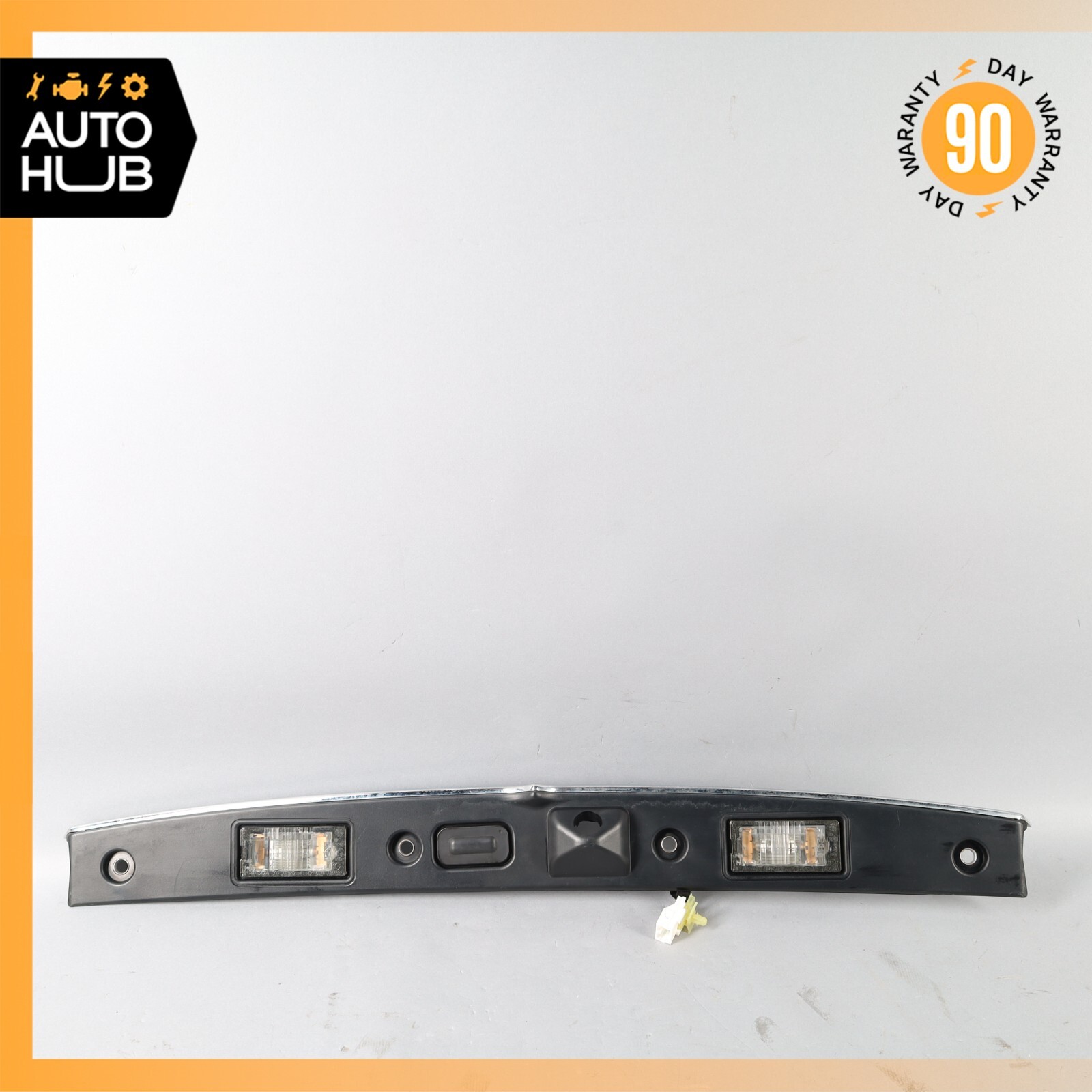 14-22 Maserati Quattoporte M156 GTS Rear Trunk Lid Moulding Plate w/Lights OEM