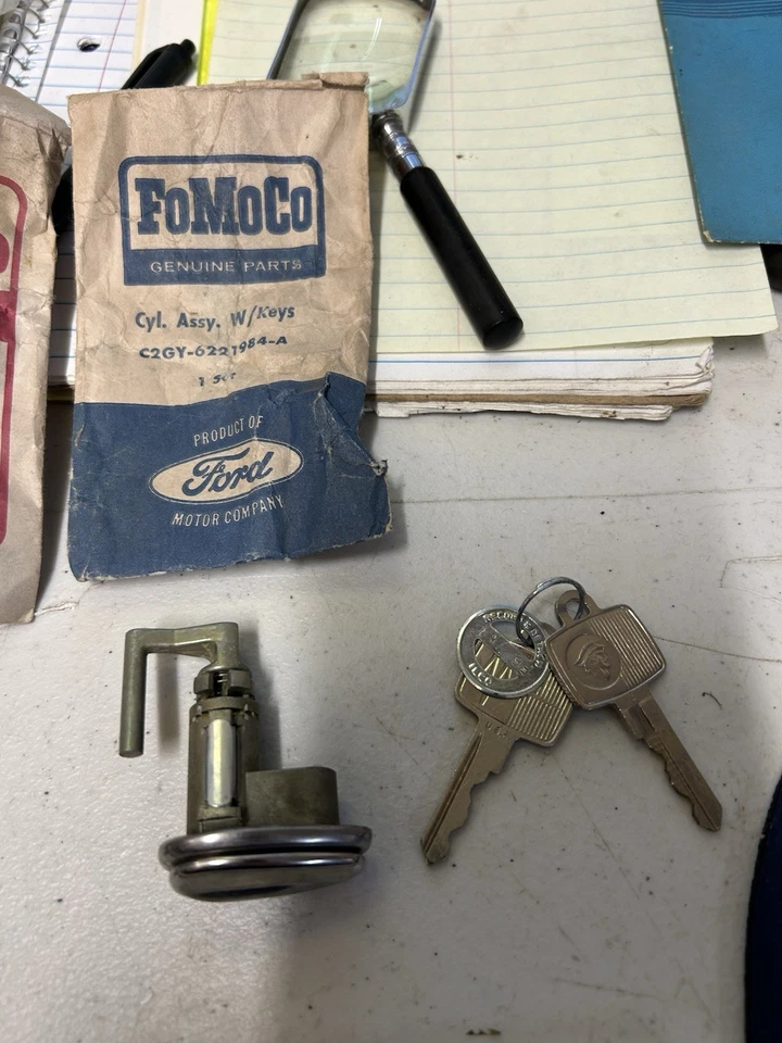 NOS Door Locks With Keys Mercury Comet 1960 61 62 63 64 1965 NEW USA — 第 2/4 张图片