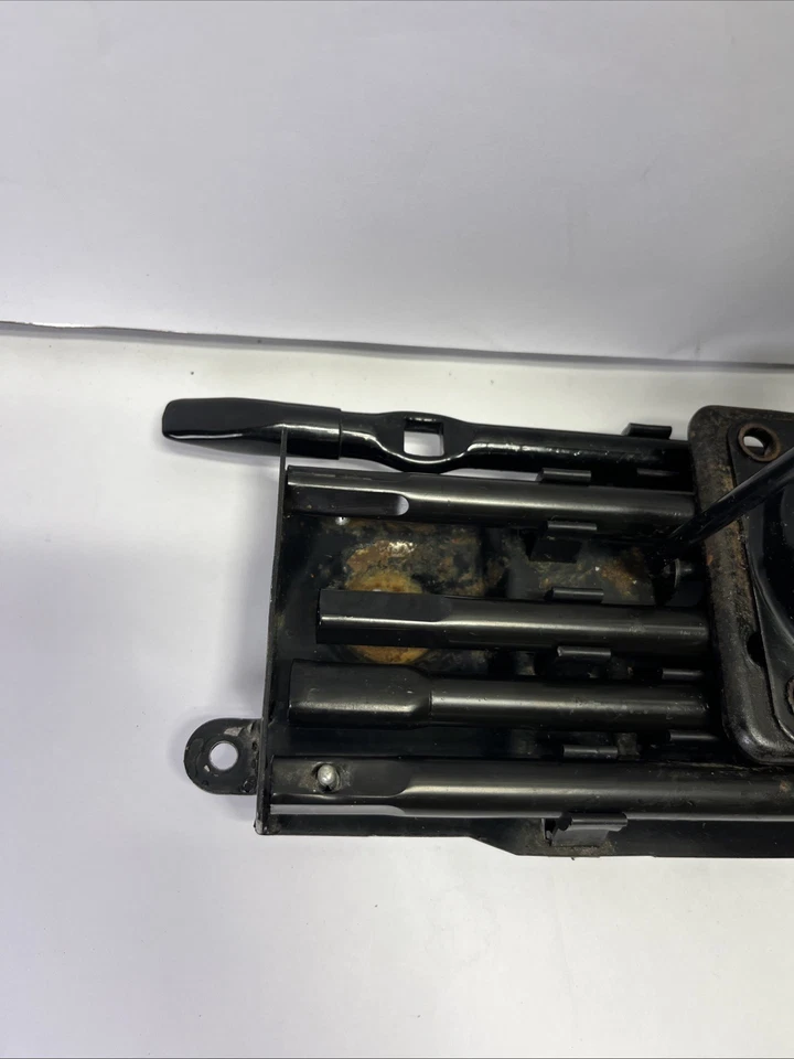 4-дверный домкрат и набор инструментов для Ford Ranger 1998-2003 годов выпуска - Изображение 2 из 4