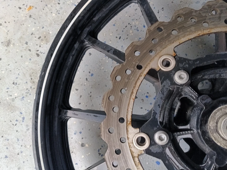 Roda dianteira 2016 Yamaha xvs950 parafuso r spec - Imagem 4 de 4