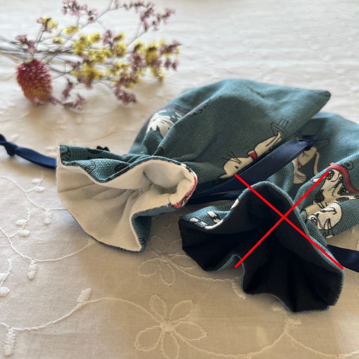 [] Loose cat illustration pattern mini drawstring… - image 2