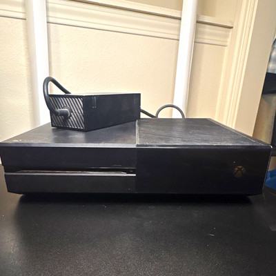 Microsoft Xbox One 1TB Black Console 1080p Blu-Ray Region Free MPN 1540