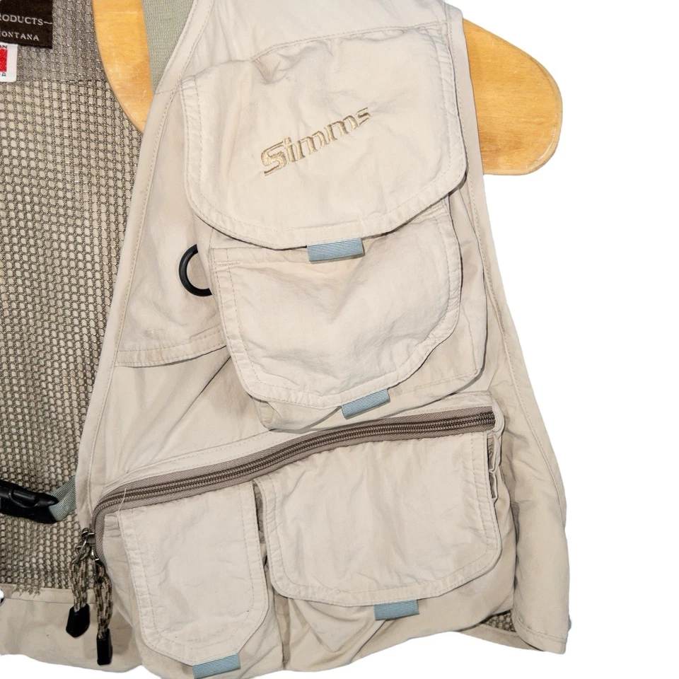 Simms Fly Fishing Vest Mens XL XXL Made In Canada Outdoors Multi Pockets - Image 4 of 4