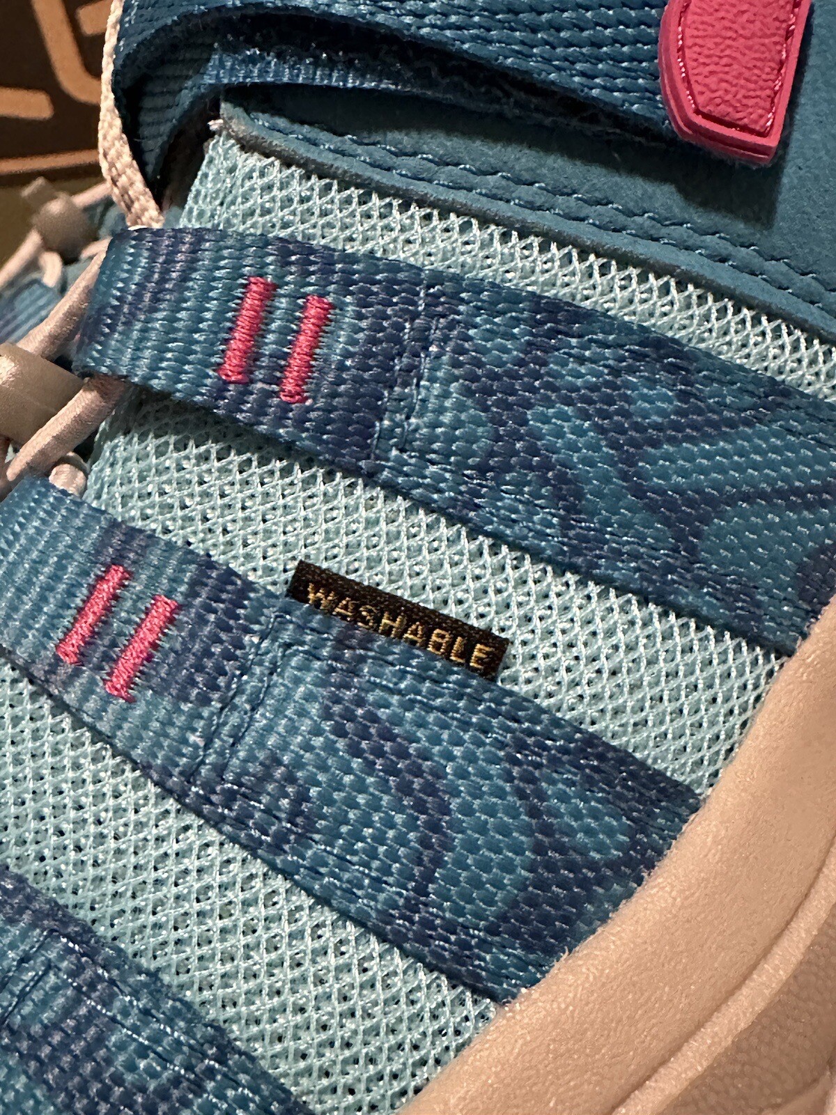 NUOVA scarpa lavabile Keen bambino taglia 5 Newport H2SHO blu fiordo fucsia1027237