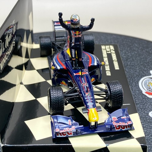 MINICHAMPS 1/43 Red Bull Renault RB5 Sebastian Vettel GP di Cina 2009 400090115 - Foto 4 di 13
