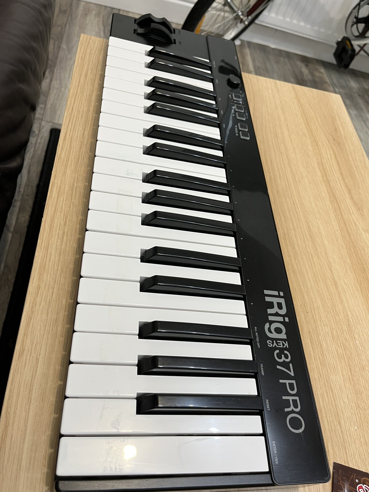 iRig Keys Pro Fullsized 37key MIDI Keyboard eBay