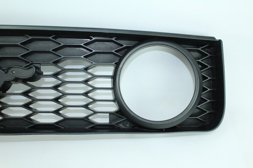 05 06 07 08 09 Ford Mustang GT OEM Upper Grill Mesh - Picture 2 of 6