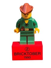 LEGO Forestman MINIFIGURE- 2-BRICKTOBER-1990 Missing Red Feather Magnet