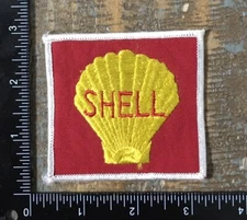Vintage SHELL Oil Gasoline Gas Station Automotive Clamshell Company Logo Patch