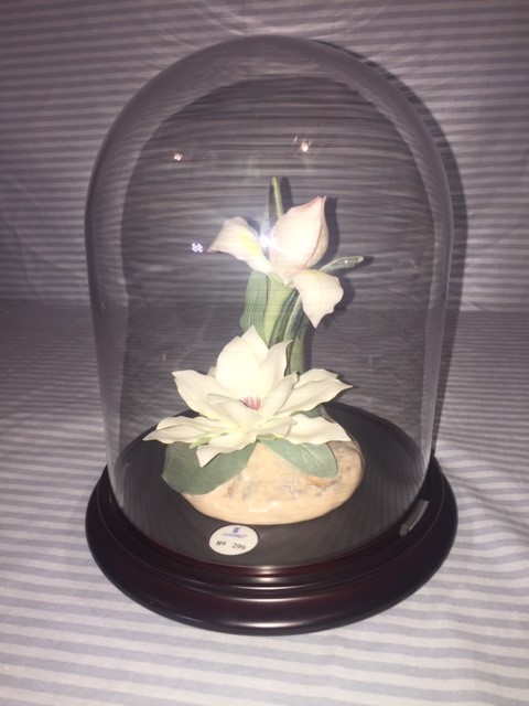 Retired Signed Limited Edition Lladro Figurine - "Serenade In White" #11843