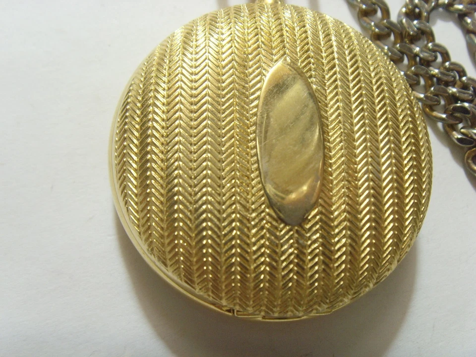 Vintage Majesti watch co golden pocket watch with FOB chain FC1190 - Image 4 of 4