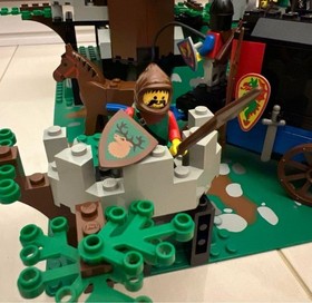 LEGO 6079 ELKWOOD FORTRESS OLD FORESTMAN SET - INCOMPLETE, NO BOX Very Good