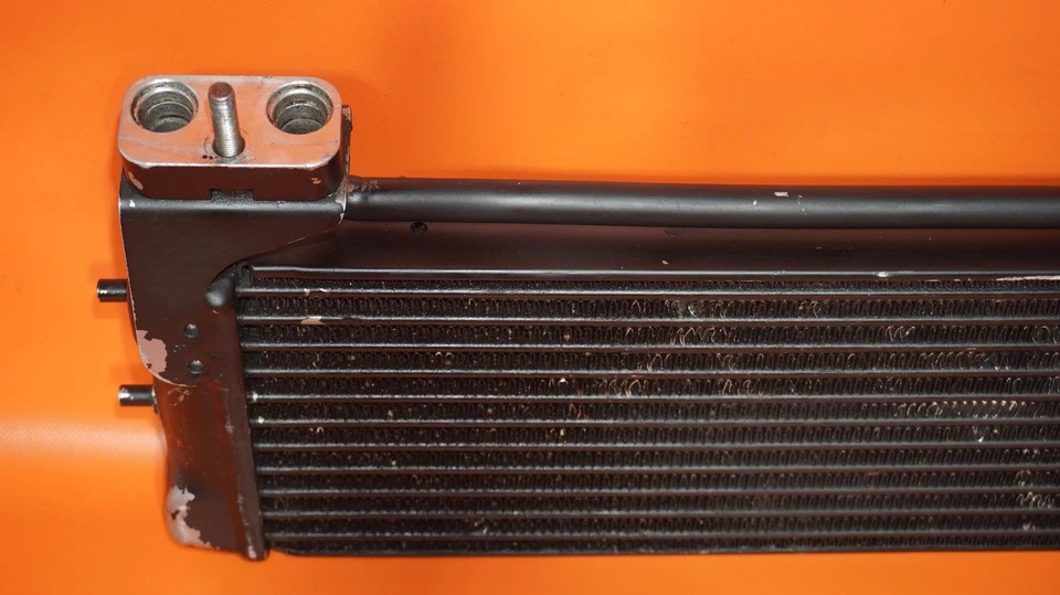 Enfriador de aceite BMW M5 M6 2006 2007 2008 2008 2009 2010 17212282499 E60 E63 OEM Foto 3 de 4