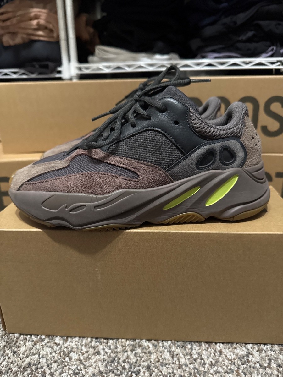 Size 7 - adidas Yeezy Boost 700 V1 Mauve 192610902574| eBay