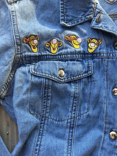 Disney Tigger Denim Button Down Girls Size Medium Pooh Brand Embroidered Vintage - Picture 11 of 15