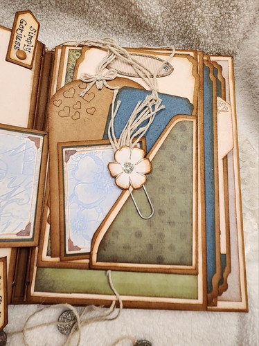 Handmade Photo Album, Very Interactive - Picture 20 of 24