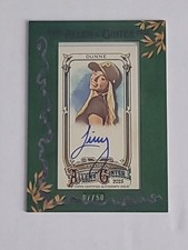 🔥🔥 Livvy Dunne Green Mini Framed Auto /50 2025 Topps Allen & Ginter 🔥🔥