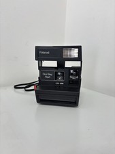 Polaroid One Step Close Up 600 Instant Camera Black, Built-In Flash