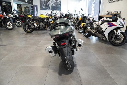 Suzuki GSX1300R Hayabusa, 2025, Metallic Steel Green. IN STOCK NOW - Picture 4 of 9