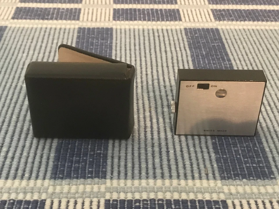 original Miniswiss Reisewecker Design Uhr, Vintage aus den 70er Jahren, defekt - Bild 2 von 3