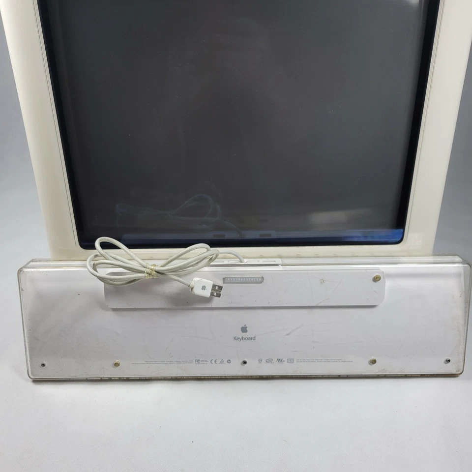 Apple eMac A1002 2002 EMC-No. 1903 Working May need update As Is - Image 4 of 4