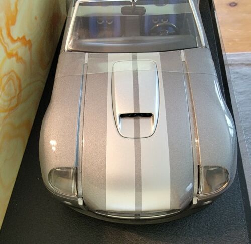 1/18 Hot Wheels Ford Shelby Cobra Silver (Rare) - Picture 6 of 12
