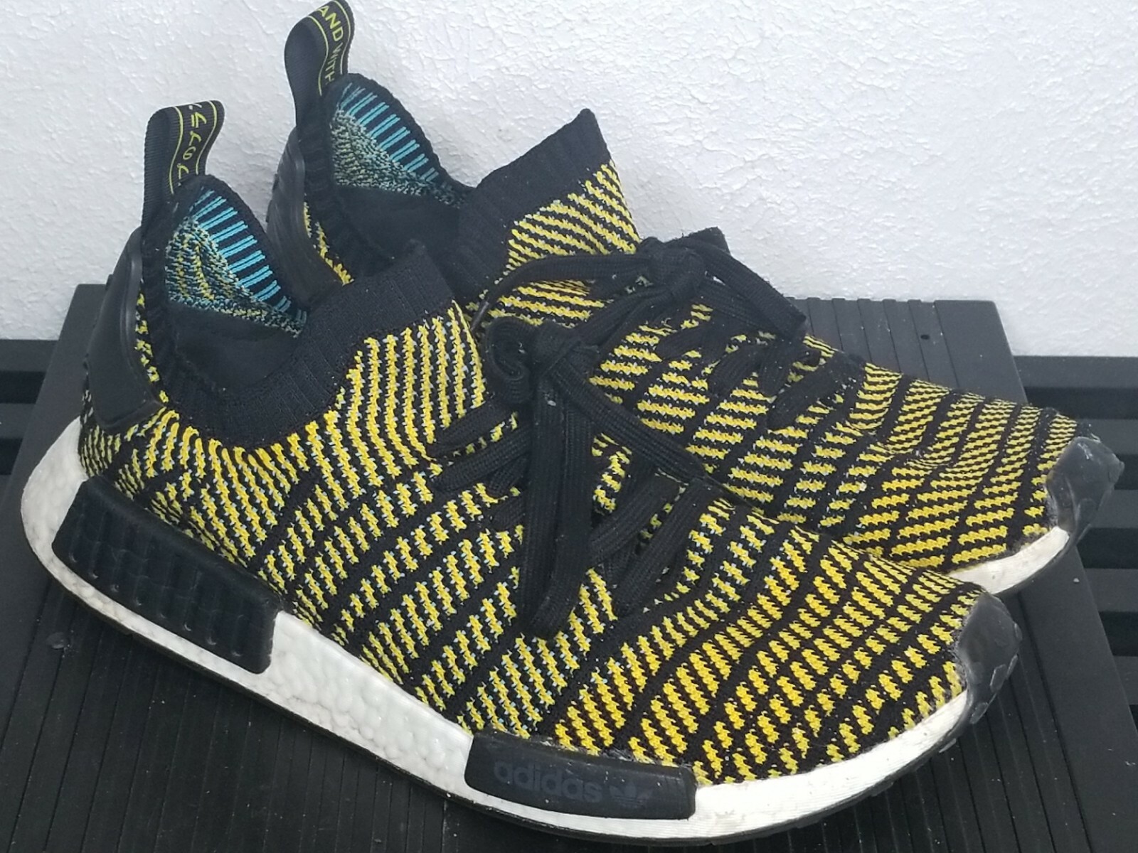 adidas nmd_r1 stlt pk cq2391