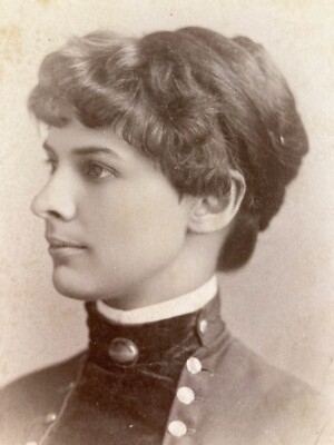 Cabinet Card Woman Profile Buttons Fashion ID High Collar Bangs Ghostly Fade NH