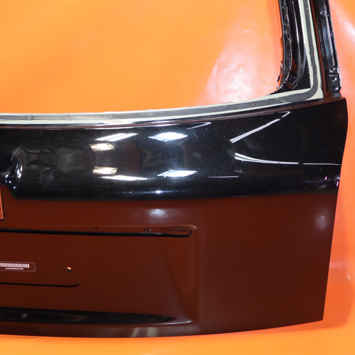 Rolls-Royce Cullinan 2019-2025 Tailgate