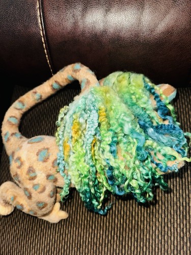 daydreamer Leopardenmädchen Filzpuppe Sammlerstück Unikat Kunst - Bild 4 von 7