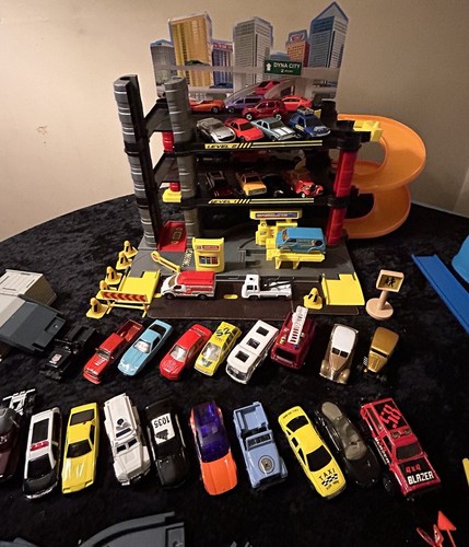 Kid Connection Parking Garage w/ 2 other track sets & 35 Cars-Matchbox Hotwheels
