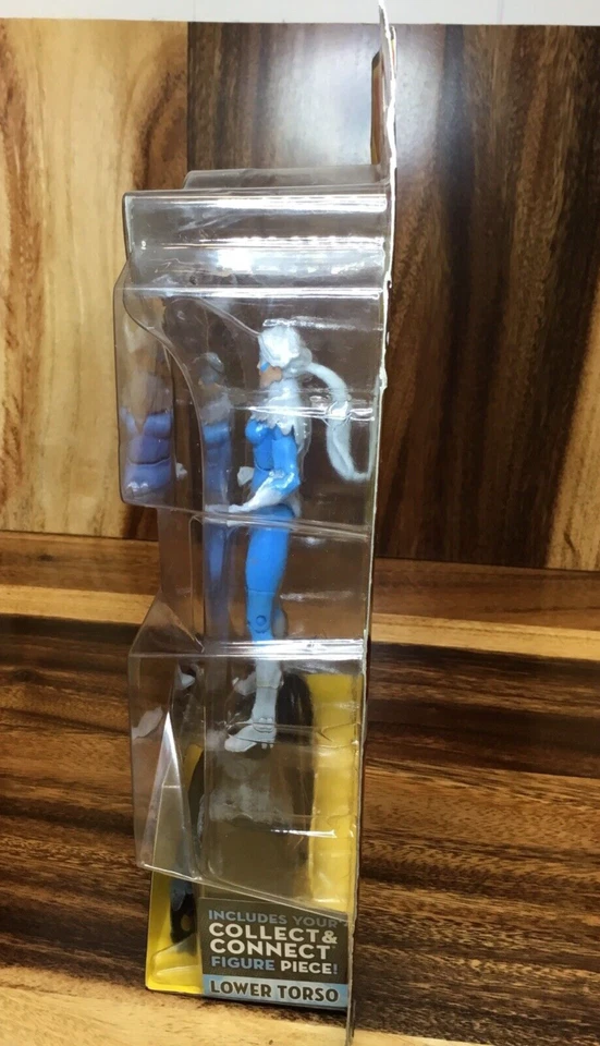 Figura de acción sellada DC Universe Classics Dove BAF Foto 4 de 4