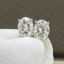 Orecchino 2,30 TCW taglio ovale moissanite push back 4 poli placcato oro bianco 14k