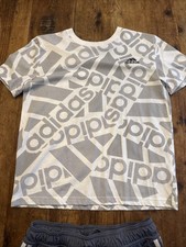 Adidas Youth Medium Outfit