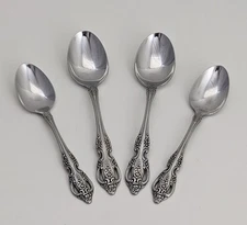 Oneida Renoir Pembrooke -2 OVAL SOUP SPOONS + 2 Teaspoons USA 4 Pc. Lot Pierced 