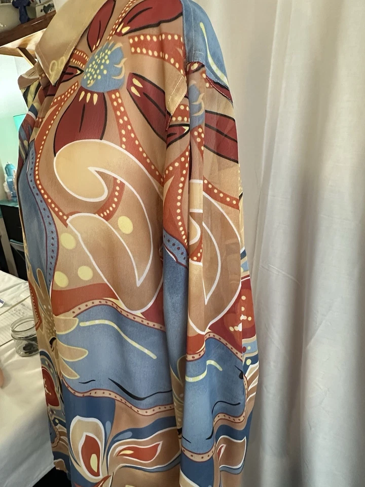 Top Morgan Cole 100 % seda Foto 2 de 4