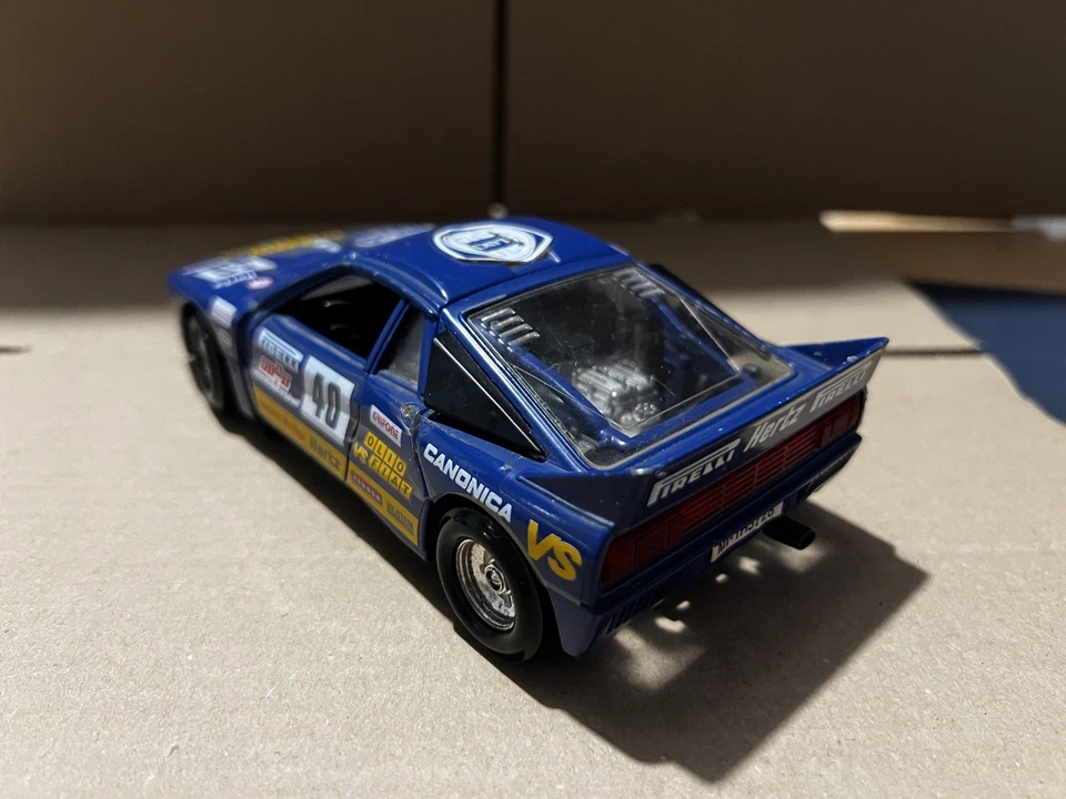 Burago 1:24 Lancia Rally 037 “Olio Fiat” raro modelo retro vintage coche de carreras   Foto 3 de 4