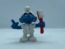 1985 Smurf Dentist Toothbrush Figure Peyo Schleich PVC Toy Vintage