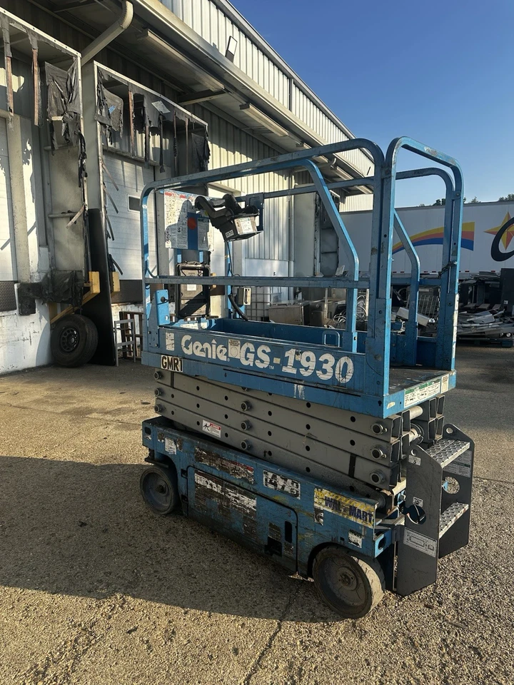 2017 Genie GS-1930 Electric 19' Scissor Lift - 1274 Hours - Image 3 of 4