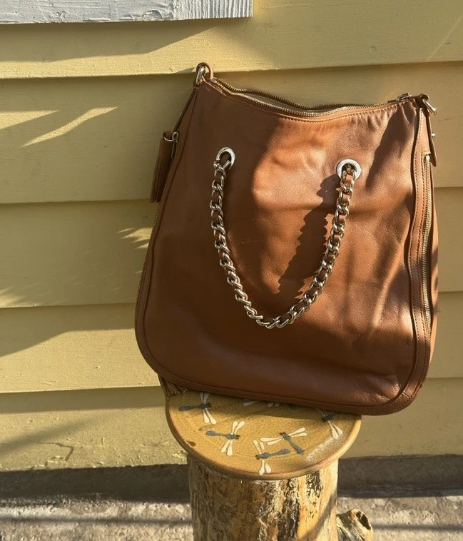 G.I.L.I. Hermoso Bolso de Hombro Got it Love It NUEVO Cuero Genuino Suave Caramelo Foto 2 de 4