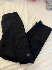 Alo Yoga It Girl Cargo 6 Pocket Jogger Pants