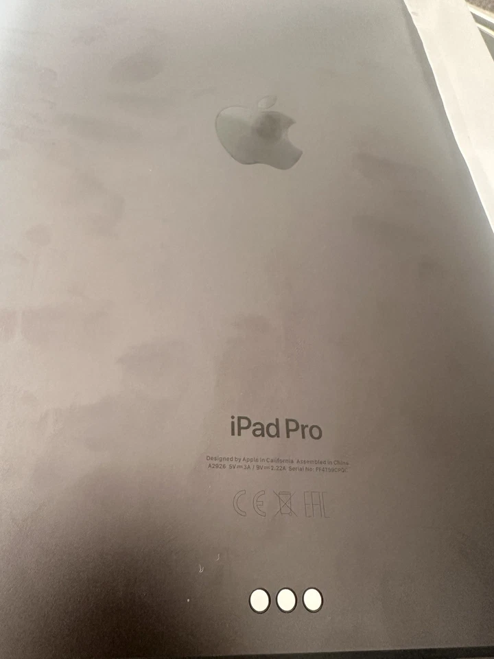 Apple iPad Pro 2024 13-inch M4 256GB WiFi Cellular Extras Space Black Tablet - Image 4 of 4