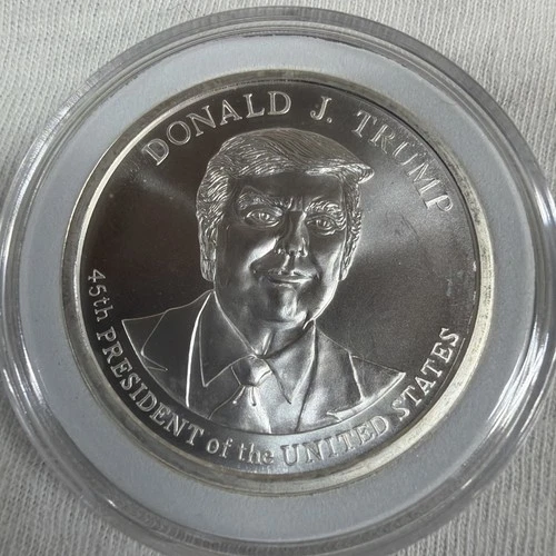 Donald J Trump .999 Fine Silver 1 Troy Ounce Round