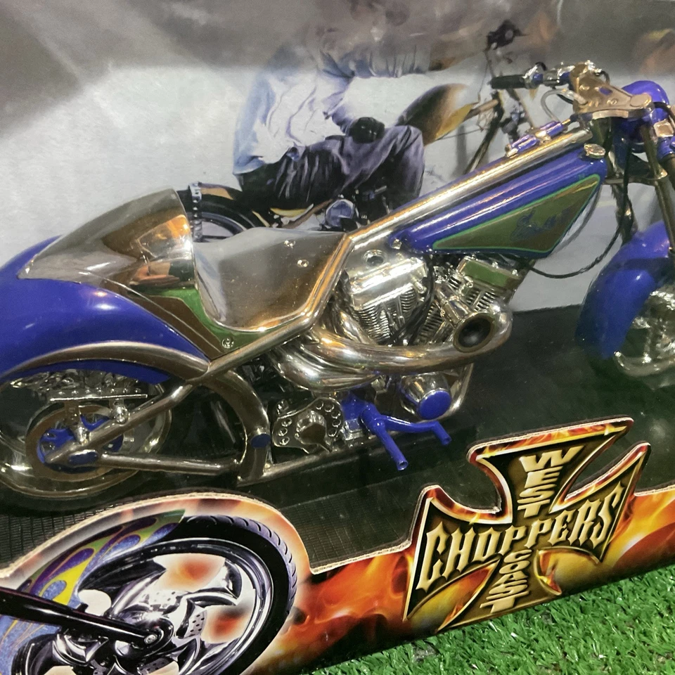 Jesse James Muscle Mach. West Coast Choppers "Salt Flat - EL Diablo" JJ04-10-09 - Image 4 of 4