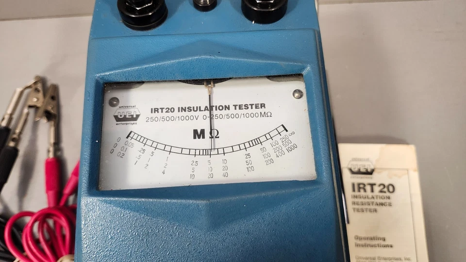 UEI IRT20 Insulation Resistance Tester Crank Style w/ Test Leads & Instructions - Image 2 of 4